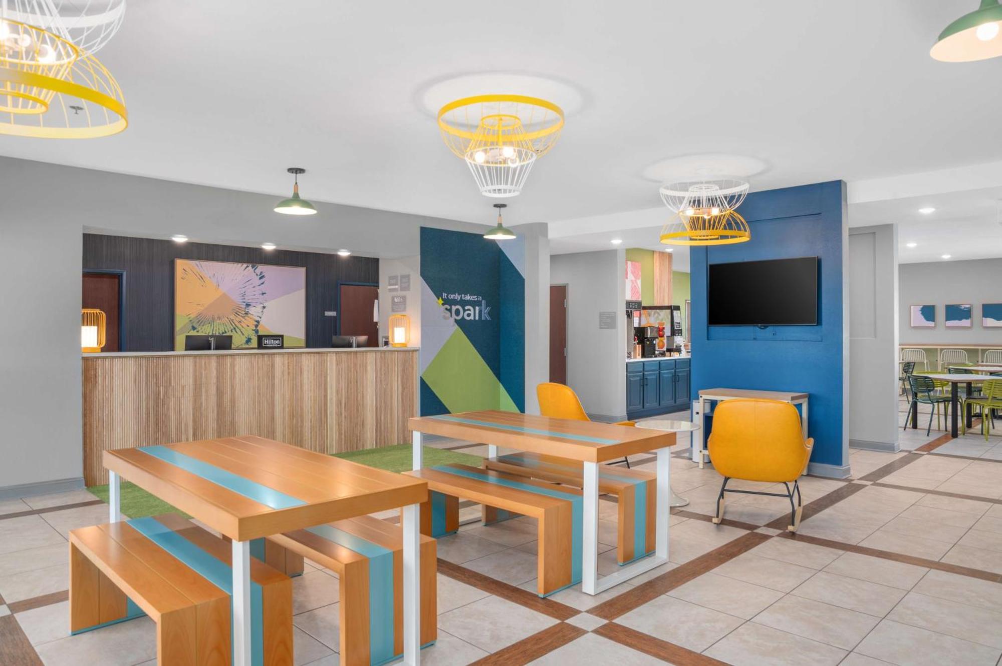 Spark By Hilton מינוט מראה חיצוני תמונה